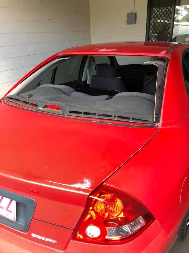 Rear windscreen replacement on a car