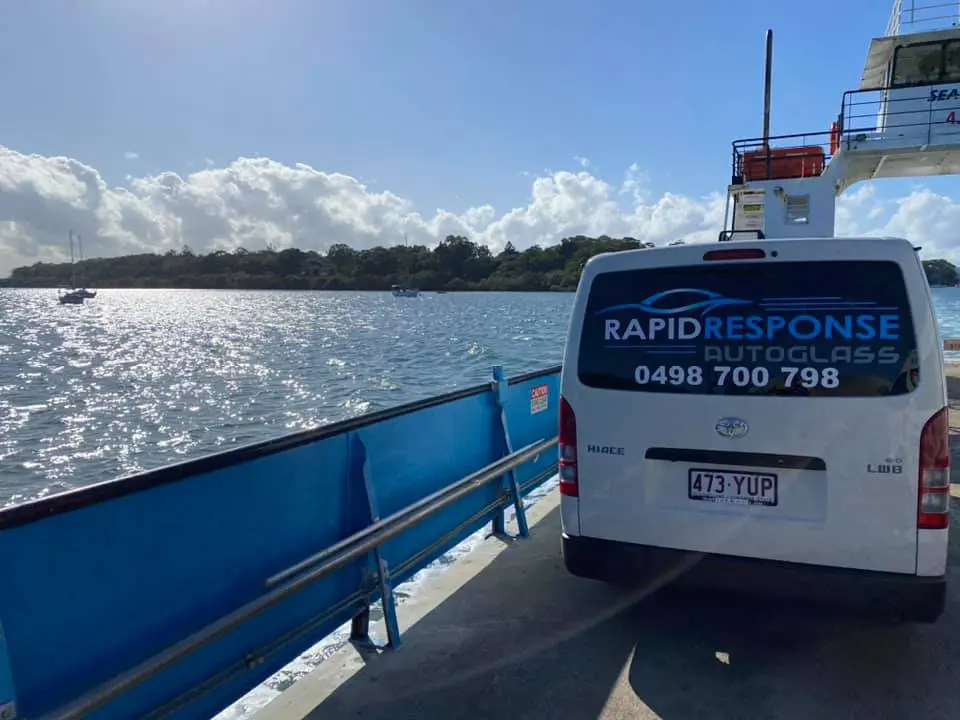 Car windscreen replacement for a Bay Islands customer