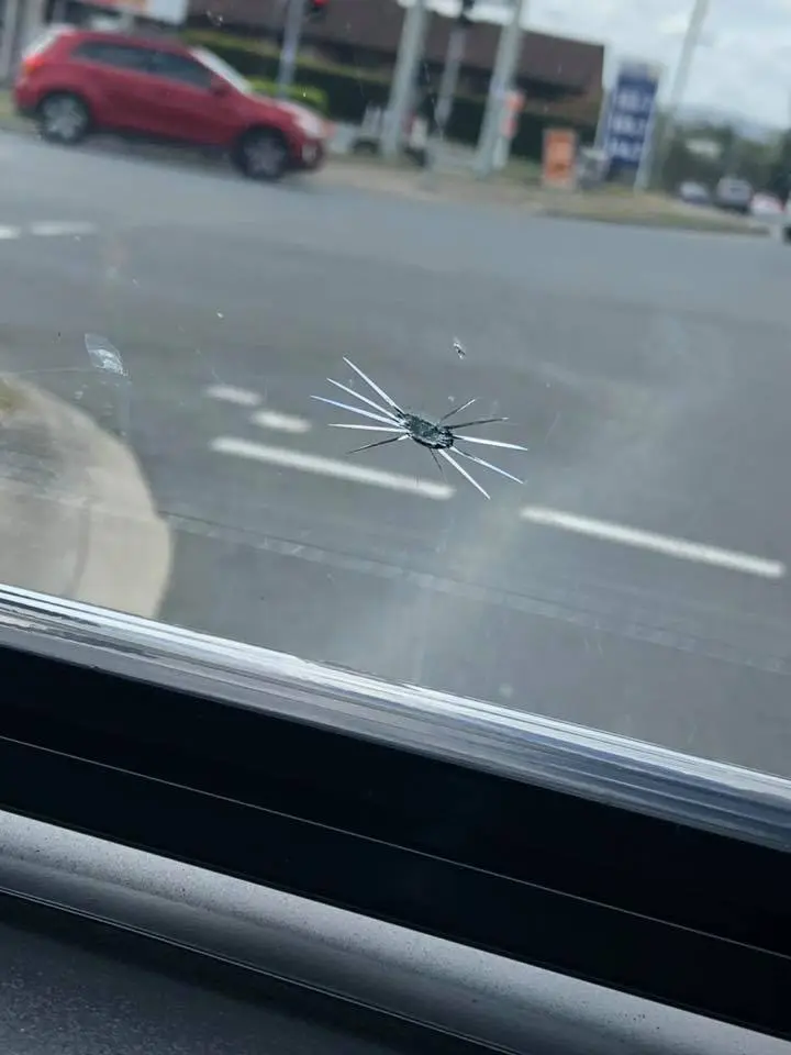 Star chip in a windscreen