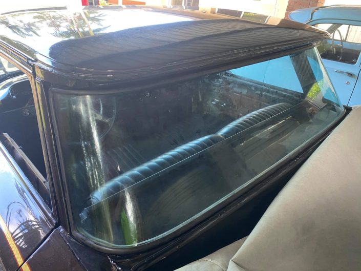 Old Car Windscreen Repairs - Local Brisbane Based Windscreen Replacement Company